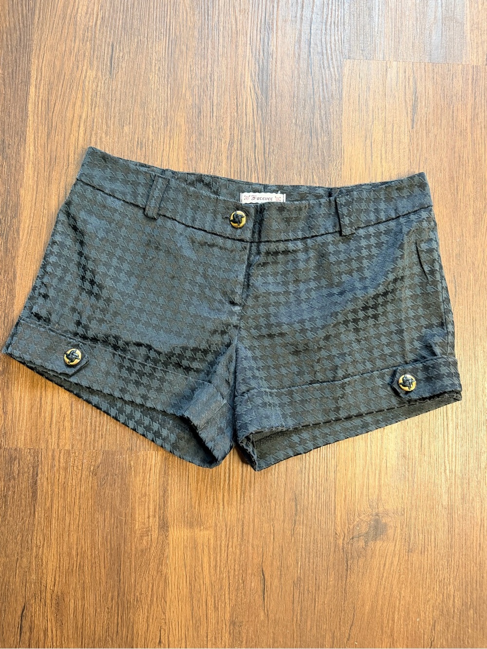 Vintage Y2K Black Houndstooth Shorts with Button Tabs